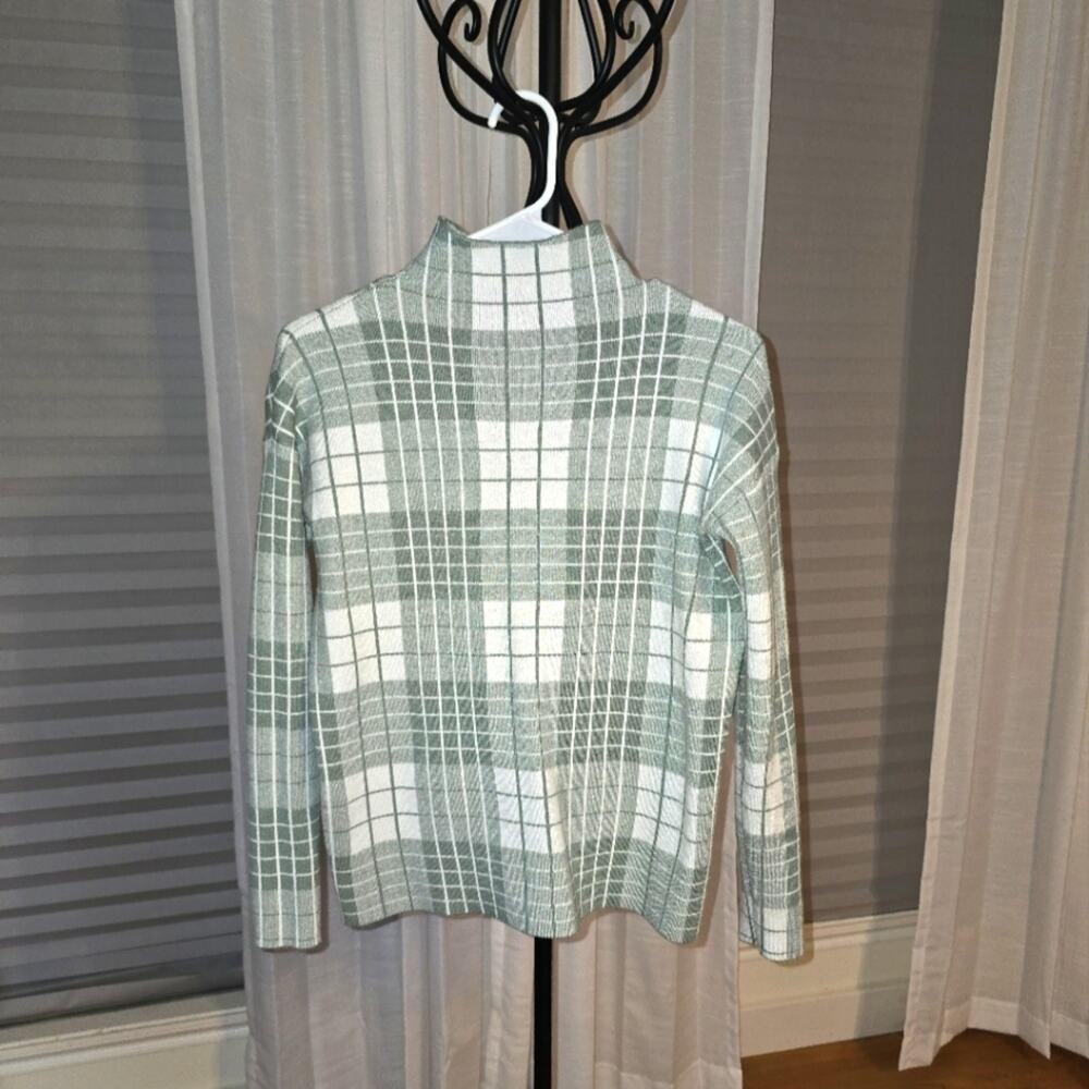 Tahari Super Soft Mock Neck Sage Green XS EUC